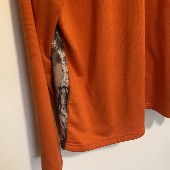 Men’s Legendary Whitetails Quarter Zip - Picture 5 of 6